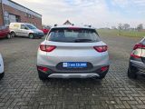 Kia Stonic bei Gebrauchtwagen.expert - Abbildung (10 / 15)