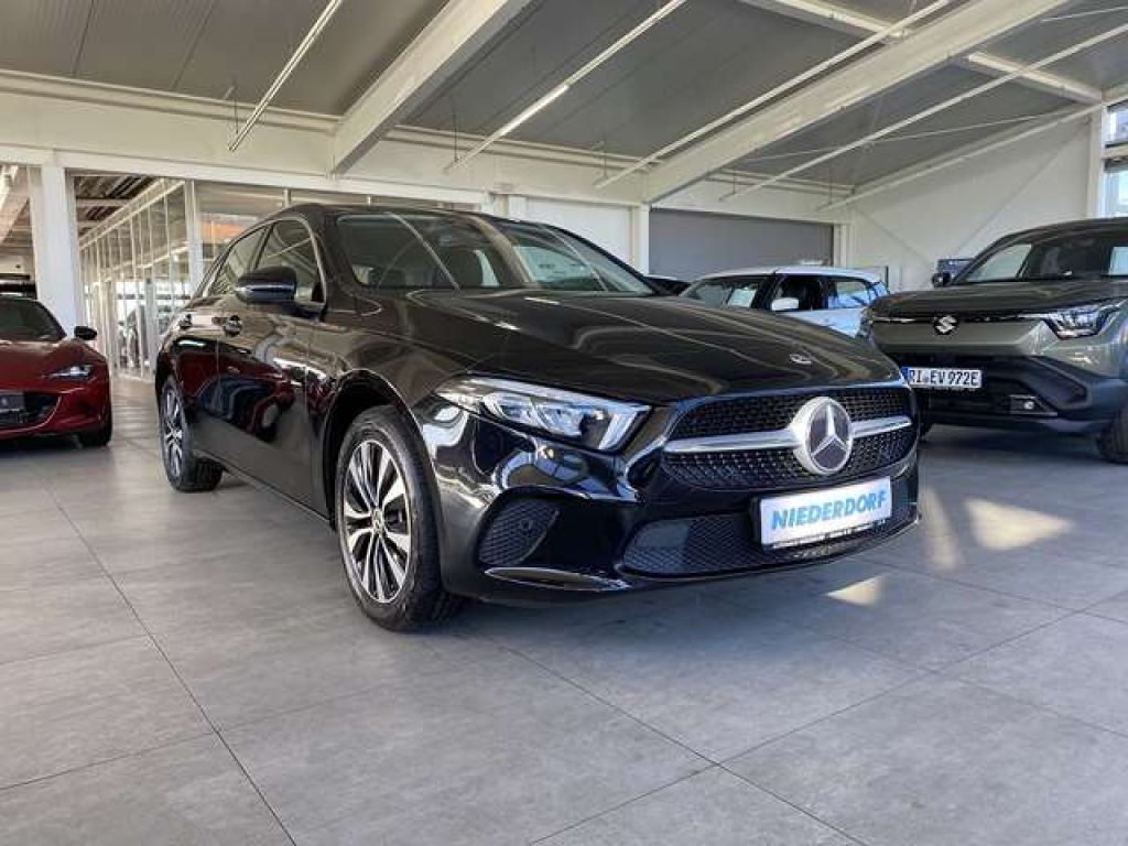 Mercedes-Benz A-Klasse bei Gebrauchtwagen.expert - Hauptabbildung Mercedes-Benz A-Klasse bei Gebrauchtwagen.expert - Hauptabbildung
