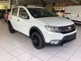 Dacia Sandero bei Gebrauchtwagen.expert - Abbildung (2 / 5) Dacia Sandero bei Gebrauchtwagen.expert - Abbildung (2 / 5)