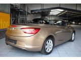 Opel Cascada bei Gebrauchtwagen.expert - Abbildung (15 / 15)