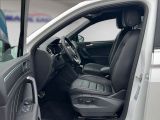 VW Tiguan bei Gebrauchtwagen.expert - Abbildung (14 / 15)