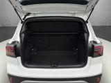 VW T-Cross bei Gebrauchtwagen.expert - Abbildung (14 / 15)