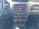 Jeep Renegade bei Gebrauchtwagen.expert - Abbildung (6 / 15)