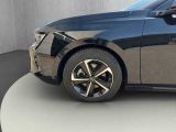 Opel Astra bei Gebrauchtwagen.expert - Abbildung (13 / 15) Opel Astra bei Gebrauchtwagen.expert - Abbildung (13 / 15)