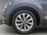 VW T-Roc bei Gebrauchtwagen.expert - Abbildung (4 / 15)