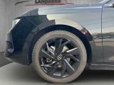 Opel Astra bei Gebrauchtwagen.expert - Abbildung (13 / 15) Opel Astra bei Gebrauchtwagen.expert - Abbildung (13 / 15)