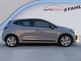 Renault Clio bei Gebrauchtwagen.expert - Abbildung (6 / 15)