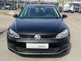 VW Golf bei Gebrauchtwagen.expert - Abbildung (2 / 15)