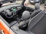 Mini Cooper bei Gebrauchtwagen.expert - Abbildung (9 / 15)