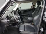 Mini Cooper bei Gebrauchtwagen.expert - Abbildung (5 / 15) Mini Cooper bei Gebrauchtwagen.expert - Abbildung (5 / 15)