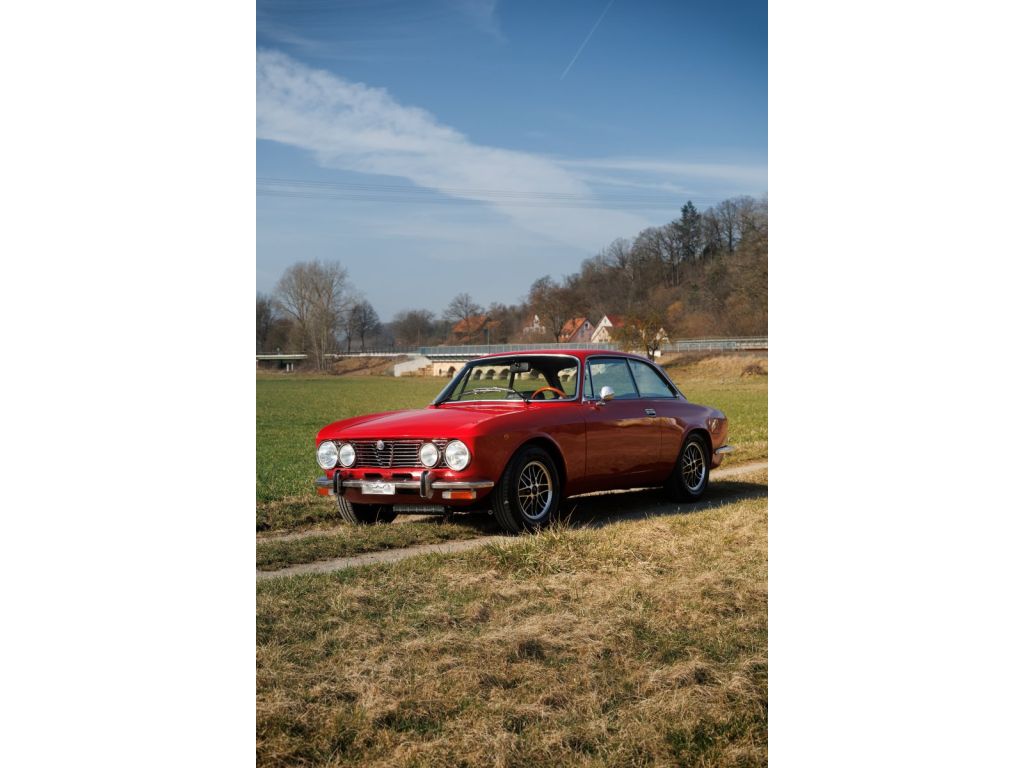 Alfa Romeo GTV bei Gebrauchtwagen.expert - Hauptabbildung Alfa Romeo GTV bei Gebrauchtwagen.expert - Hauptabbildung