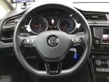 VW Touran bei Gebrauchtwagen.expert - Abbildung (14 / 15) VW Touran bei Gebrauchtwagen.expert - Abbildung (14 / 15)