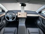 Tesla Model 3 bei Gebrauchtwagen.expert - Abbildung (14 / 15)