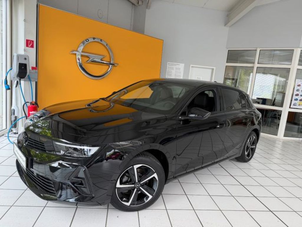 Opel Astra bei Gebrauchtwagen.expert - Hauptabbildung Opel Astra bei Gebrauchtwagen.expert - Hauptabbildung