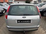 Ford Focus Turnier bei Gebrauchtwagen.expert - Abbildung (5 / 15)