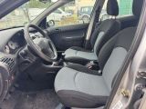 Peugeot 206 bei Gebrauchtwagen.expert - Abbildung (12 / 15) Peugeot 206 bei Gebrauchtwagen.expert - Abbildung (12 / 15)