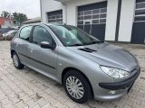 Peugeot 206 bei Gebrauchtwagen.expert - Abbildung (3 / 15) Peugeot 206 bei Gebrauchtwagen.expert - Abbildung (3 / 15)