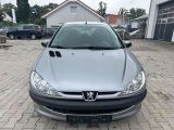 Peugeot 206 bei Gebrauchtwagen.expert - Abbildung (2 / 15) Peugeot 206 bei Gebrauchtwagen.expert - Abbildung (2 / 15)