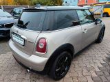 Mini Cooper bei Gebrauchtwagen.expert - Abbildung (4 / 15)