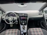 VW Golf GTI bei Gebrauchtwagen.expert - Abbildung (15 / 15) VW Golf GTI bei Gebrauchtwagen.expert - Abbildung (15 / 15)