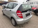Mercedes-Benz A-Klasse bei Gebrauchtwagen.expert - Abbildung (7 / 15)