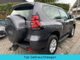 Toyota Land Cruiser bei Gebrauchtwagen.expert - Abbildung (5 / 15)