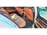 BMW 7er bei Gebrauchtwagen.expert - Abbildung (14 / 15)