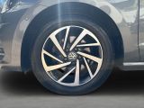 VW Golf Sportsvan bei Gebrauchtwagen.expert - Abbildung (7 / 15)