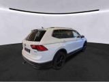 VW Tiguan Allspace bei Gebrauchtwagen.expert - Abbildung (2 / 5)