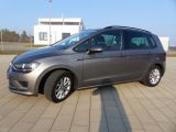 VW Golf Sportsvan bei Gebrauchtwagen.expert - Abbildung (4 / 15)