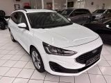 Ford Focus Turnier bei Gebrauchtwagen.expert - Abbildung (4 / 15)