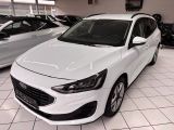 Ford Focus Turnier bei Gebrauchtwagen.expert - Abbildung (3 / 15)