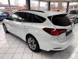 Ford Focus Turnier bei Gebrauchtwagen.expert - Abbildung (5 / 15)