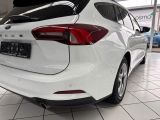 Ford Focus Turnier bei Gebrauchtwagen.expert - Abbildung (12 / 15)