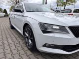 Skoda Superb bei Gebrauchtwagen.expert - Abbildung (12 / 15) Skoda Superb bei Gebrauchtwagen.expert - Abbildung (12 / 15)