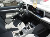 VW Golf VIII bei Gebrauchtwagen.expert - Abbildung (10 / 15)