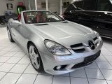Mercedes-Benz SLK-Klasse bei Gebrauchtwagen.expert - Abbildung (3 / 15)