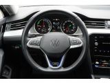 VW Passat bei Gebrauchtwagen.expert - Abbildung (12 / 15) VW Passat bei Gebrauchtwagen.expert - Abbildung (12 / 15)