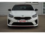 Kia Pro Ceed bei Gebrauchtwagen.expert - Abbildung (3 / 15) Kia Pro Ceed bei Gebrauchtwagen.expert - Abbildung (3 / 15)