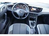 VW Polo bei Gebrauchtwagen.expert - Abbildung (12 / 15) VW Polo bei Gebrauchtwagen.expert - Abbildung (12 / 15)
