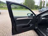VW Passat bei Gebrauchtwagen.expert - Abbildung (12 / 15) VW Passat bei Gebrauchtwagen.expert - Abbildung (12 / 15)