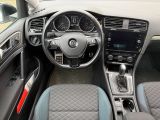 VW Golf VII bei Gebrauchtwagen.expert - Abbildung (4 / 9)