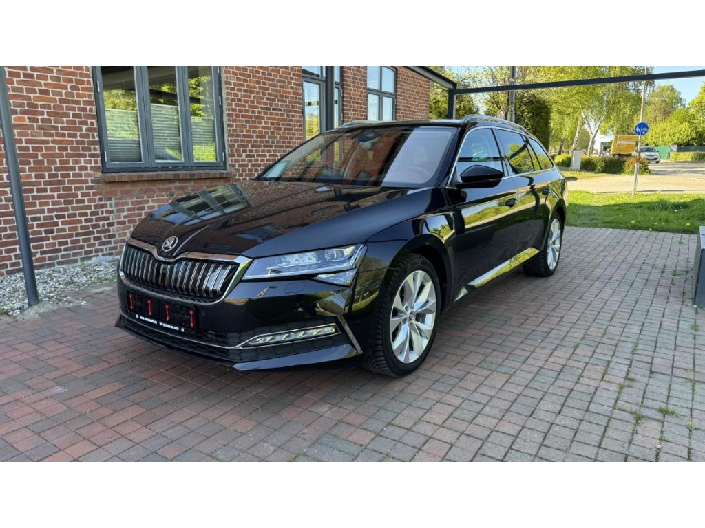 Skoda Superb bei Gebrauchtwagen.expert - Hauptabbildung Skoda Superb bei Gebrauchtwagen.expert - Hauptabbildung