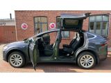 Tesla Model X bei Gebrauchtwagen.expert - Abbildung (4 / 15)