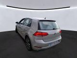 VW Golf bei Gebrauchtwagen.expert - Abbildung (3 / 7)