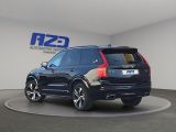 Volvo XC90 bei Gebrauchtwagen.expert - Abbildung (3 / 15) Volvo XC90 bei Gebrauchtwagen.expert - Abbildung (3 / 15)