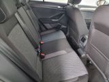 VW T-Roc bei Gebrauchtwagen.expert - Abbildung (11 / 13) VW T-Roc bei Gebrauchtwagen.expert - Abbildung (11 / 13)