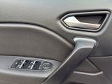 Renault Captur bei Gebrauchtwagen.expert - Abbildung (12 / 15) Renault Captur bei Gebrauchtwagen.expert - Abbildung (12 / 15)