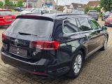 VW Passat bei Gebrauchtwagen.expert - Abbildung (6 / 15)
