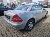 Mercedes-Benz SLK-Klasse bei Gebrauchtwagen.expert - Abbildung (4 / 8)